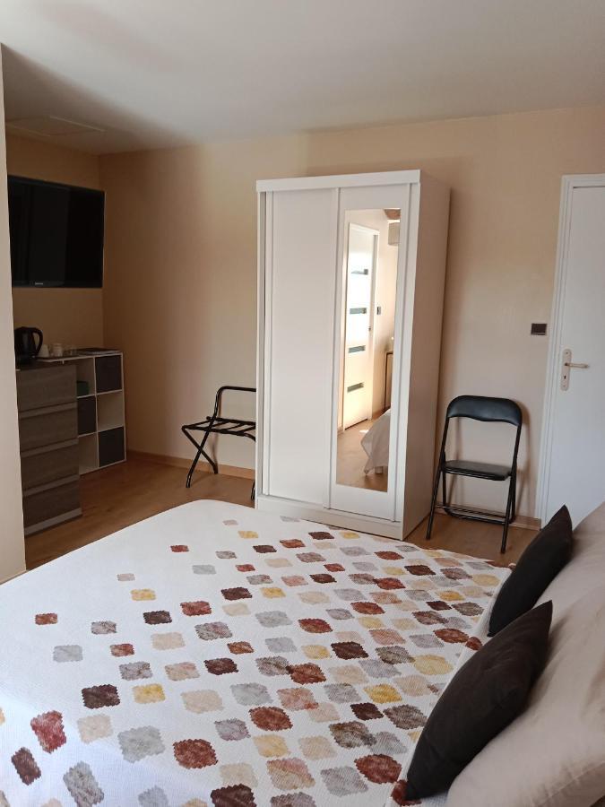 Chateau  L Olivier De St Leger Bed & Breakfast エクステリア 写真